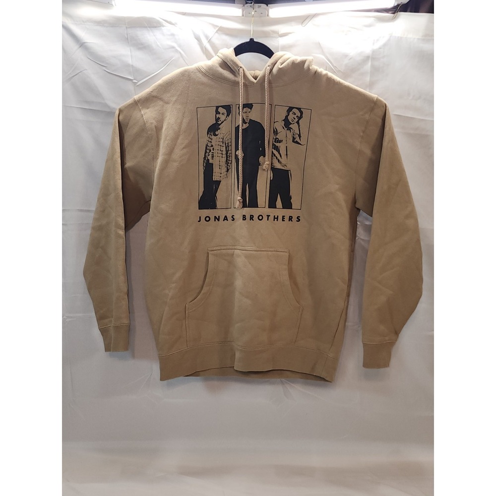 🎶 Jonas Brothers 2023 Tour Hoodie Sweatshirt Size Large Tan Super Comfy! 🔥